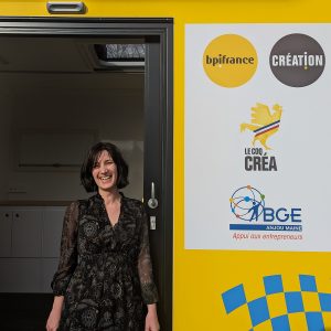 Photo de Marion Rabu la cheffe de projet du Bus Entrepreneuriat Pays de la Loire